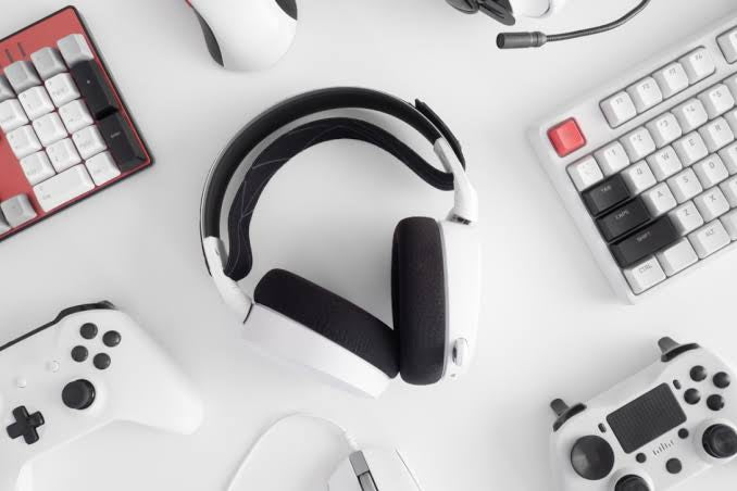 Headphones & Earphones